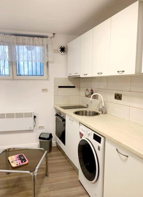 Central Studio Flat Bükreş Dış mekan fotoğraf